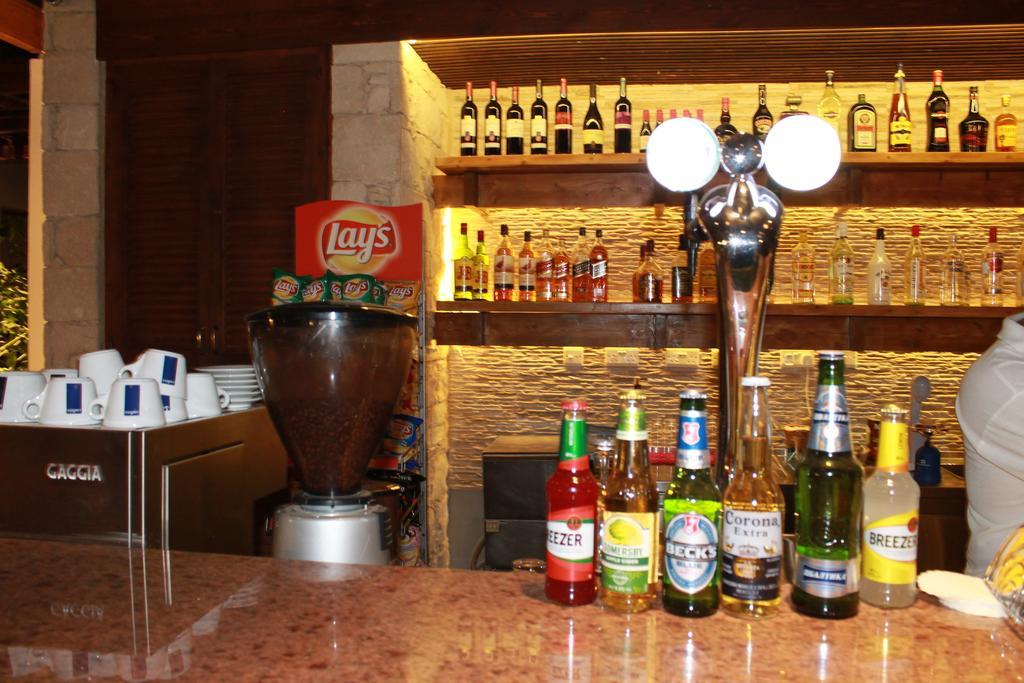 The Caravel Hotel Λεμεσός Εξωτερικό φωτογραφία