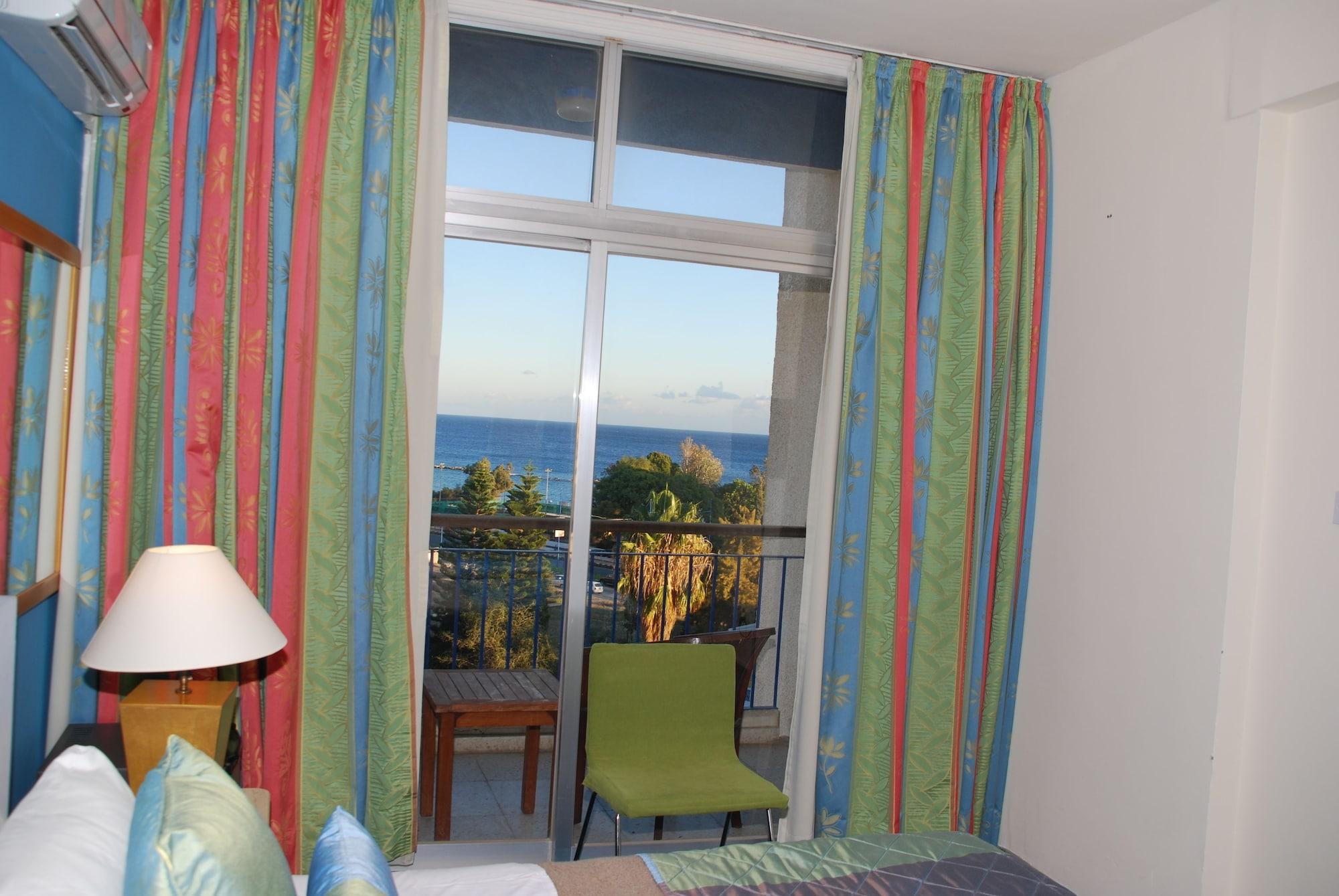 The Caravel Hotel Λεμεσός Εξωτερικό φωτογραφία