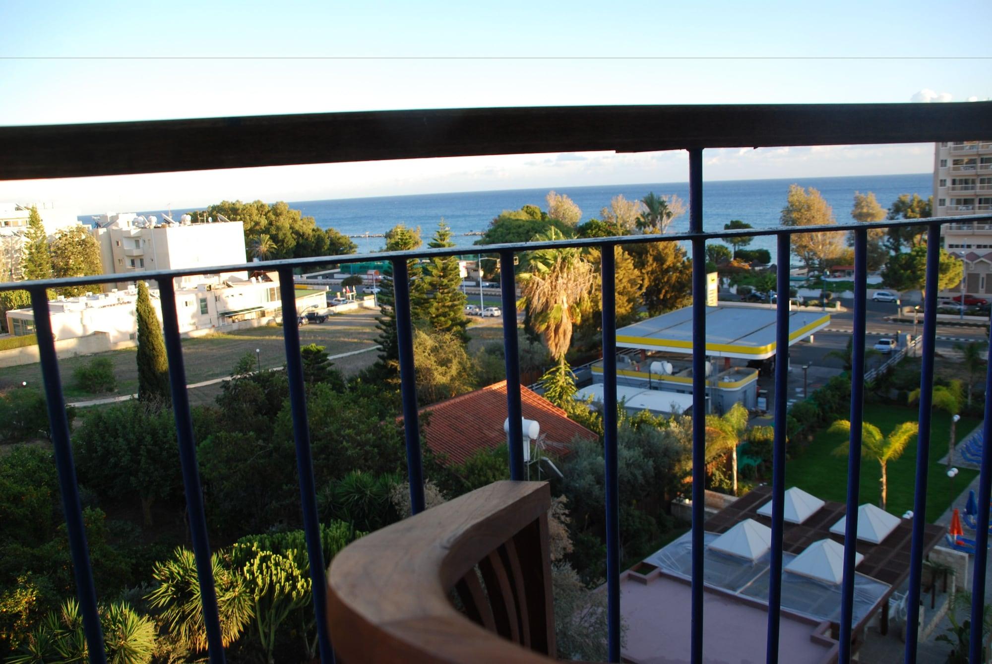 The Caravel Hotel Λεμεσός Εξωτερικό φωτογραφία