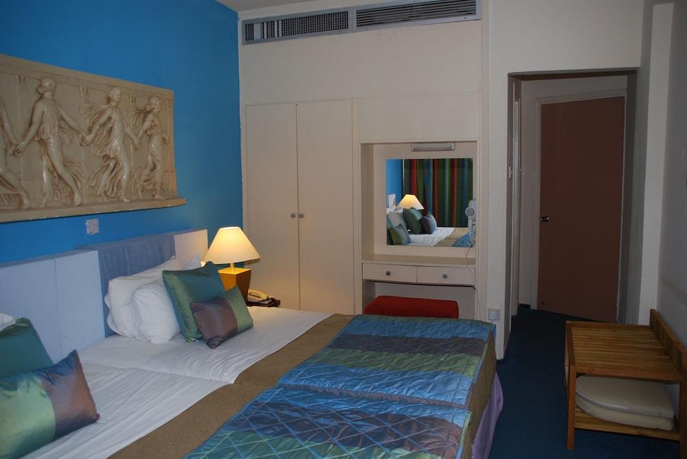 The Caravel Hotel Λεμεσός Εξωτερικό φωτογραφία