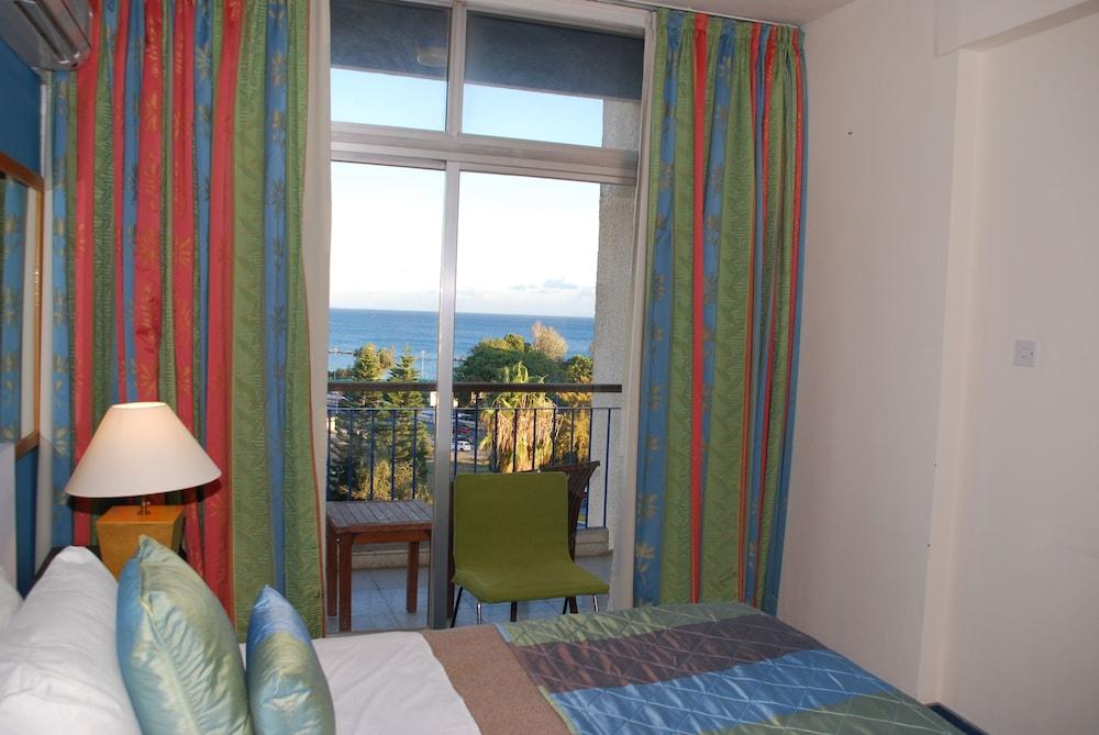 The Caravel Hotel Λεμεσός Εξωτερικό φωτογραφία