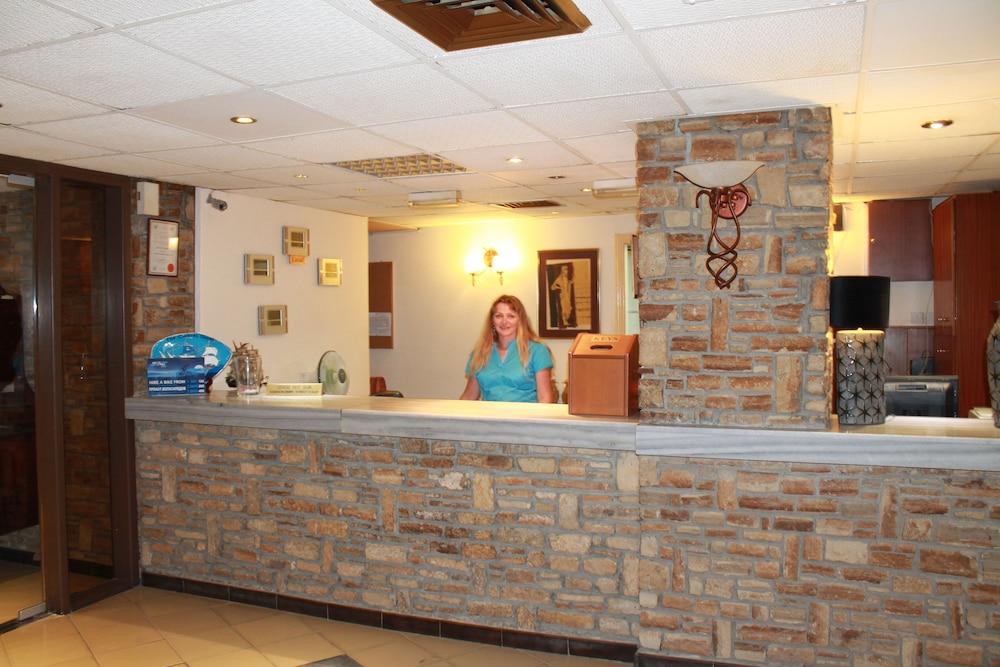 The Caravel Hotel Λεμεσός Εξωτερικό φωτογραφία