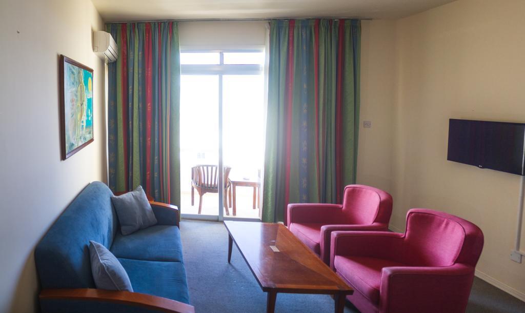 The Caravel Hotel Λεμεσός Εξωτερικό φωτογραφία